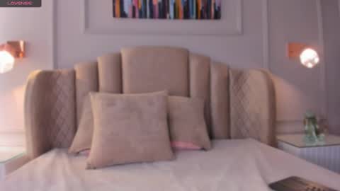 Snapshot of aria_greco chatting on 01/11/25, 02:52 Aria online show from 01/11/25, 02:52