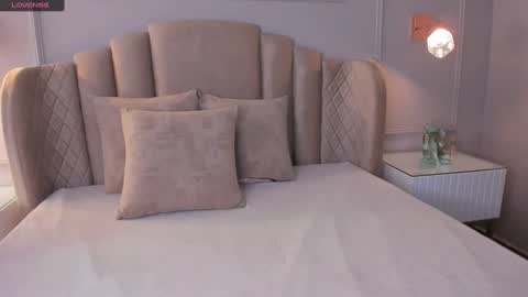 Snapshot of aria_greco chatting on 01/12/25, 03:17 Aria online show from 01/12/25, 03:17