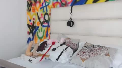 aria online show from 12/23/24, 03:23