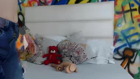 aria online show from 01/31/25, 11:56