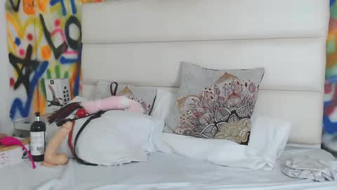 aria online show from 02/08/25, 11:55