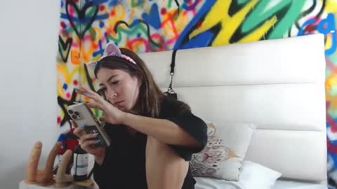 aria online show from 03/03/25, 06:01