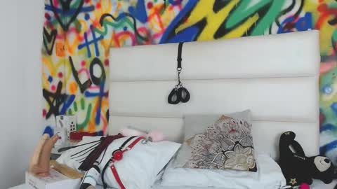 aria online show from 03/10/25, 03:30