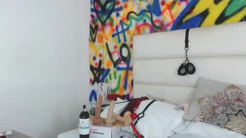 aria online show from 03/10/25, 06:34