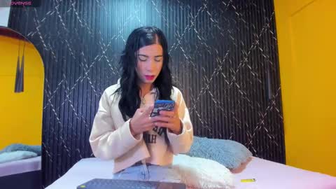 Aria Millers  online show from 10/16/25, 11:33