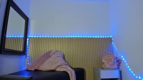 Aria Millers  online show from 12/23/25, 10:57