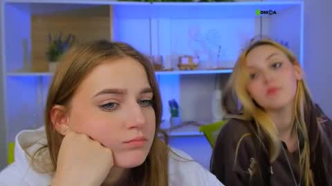 Luna online show from 09/13/25, 07:13