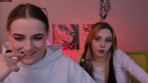 Luna online show from 11/07/25, 05:51