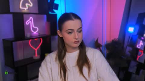 Luna online show from 12/03/25, 06:10