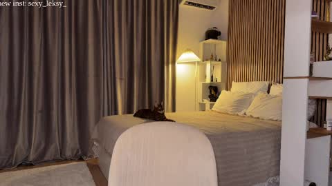  and  online show from 04/06/26, 07:04