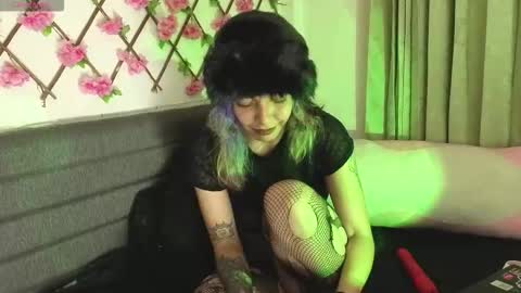 Snapshot of aria_silk chatting on 03/19/26, 11:53 aria_silk online show from 03/19/26, 11:53