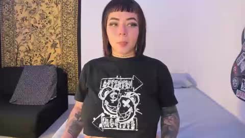 Aria and Orien online show from 06/25/26, 07:40