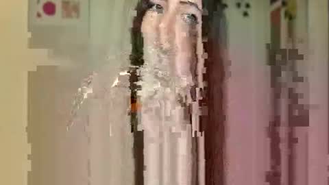 Snapshot of ariaangel888 chatting on 12/22/25, 08:28 Aria The Angel online show from 12/22/25, 08:28