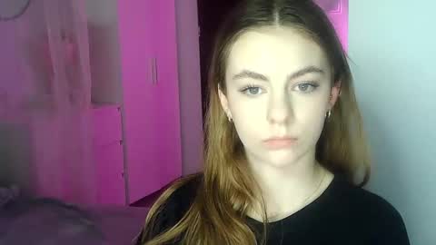 Snapshot of ariacreazy chatting on 12/14/24, 03:25 AriaCreazy online show from 12/14/24, 03:25