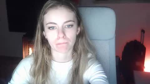 Snapshot of ariacreazy chatting on 12/21/25, 09:22 AriaCreazy online show from 12/21/25, 09:22