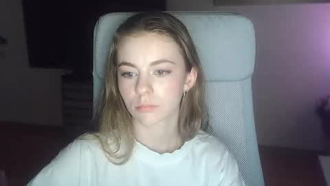 Snapshot of ariacreazy chatting on 04/12/26, 08:25 AriaCreazy online show from 04/12/26, 08:25