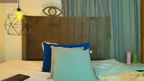 Snapshot of ariadelune7 chatting on 03/08/26, 11:52 ariadelune7 online show from 03/08/26, 11:52