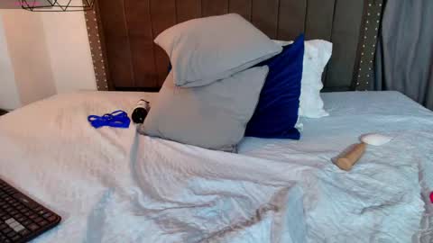 Snapshot of ariadelune7 chatting on 04/13/26, 09:53 ariadelune7 online show from 04/13/26, 09:53