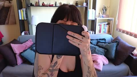 Adriana online show from 01/12/25, 11:07