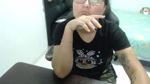 Snapshot of ariadna_6 chatting on 12/18/24, 09:08 ...Ariana... online show from 12/18/24, 09:08