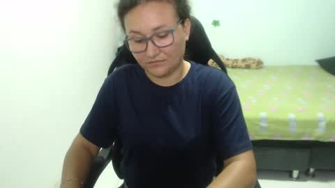 Snapshot of ariadna_6 chatting on 02/07/25, 06:02 ...Ariana... online show from 02/07/25, 06:02