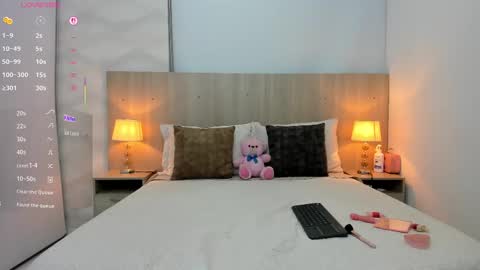 Ariadna online show from 10/22/25, 03:29