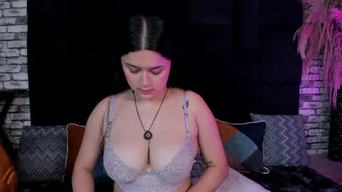 Snapshot of ariadna_milano chatting on 04/18/26, 01:04 - -. .- Ariadna -. .- - online show from 04/18/26, 01:04