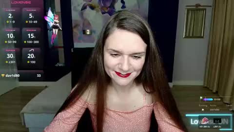 Snapshot of ariagrays chatting on 10/31/25, 09:49 AriaGray online show from 10/31/25, 09:49