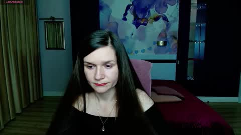 Snapshot of ariagrays chatting on 12/20/25, 03:41 AriaGray online show from 12/20/25, 03:41