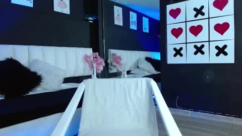 ariah online show from 10/10/25, 01:21