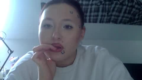 Snapshot of ariakinkygirl chatting on 03/12/26, 02:56 Aria online show from 03/12/26, 02:56