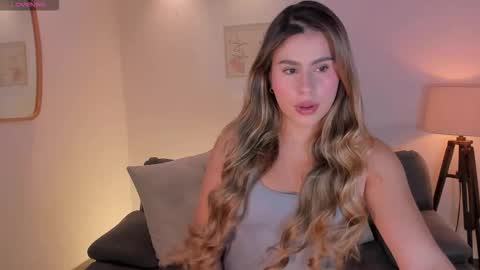 Snapshot of arialanne chatting on 09/24/25, 11:35 arialanne online show from 09/24/25, 11:35