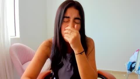 Snapshot of ariamontgomeryyy chatting on 04/19/26, 05:12 Aria Montgomery online show from 04/19/26, 05:12