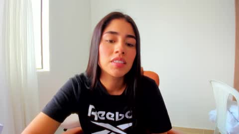 Snapshot of ariamontgomeryyy chatting on 04/28/26, 07:08 Aria Montgomery online show from 04/28/26, 07:08