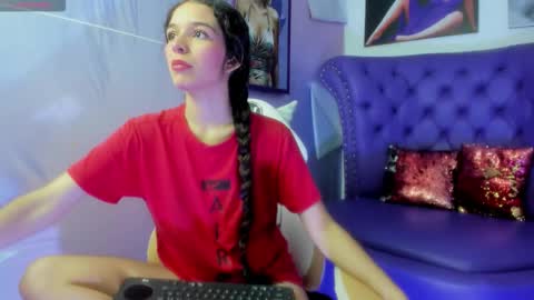 Snapshot of ariana__sweet_ chatting on 11/29/25, 11:35 Ariana online show from 11/29/25, 11:35