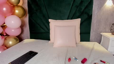 ARIANA online show from 12/31/24, 03:34