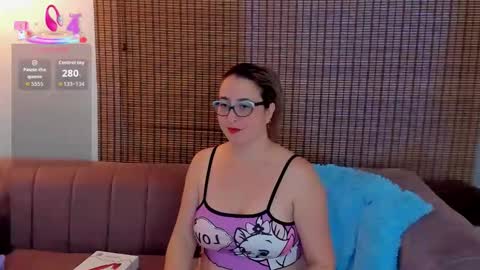 Ariana Cruz online show from 11/16/25, 12:44