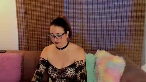 Snapshot of ariana_cross_ chatting on 04/26/26, 01:09 Ariana Cruz online show from 04/26/26, 01:09