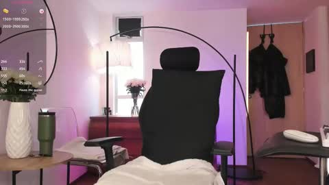 DaniAri - dimension X at night NY time online show from 01/10/26, 04:42