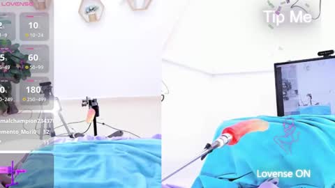 Snapshot of ariana_girl_ chatting on 02/20/25, 06:28 ariana girl online show from 02/20/25, 06:28