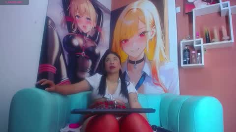 ariana_hill_ online show from 10/18/25, 07:58