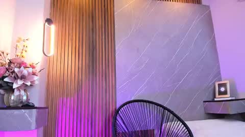 Ariana online show from 03/10/25, 03:30