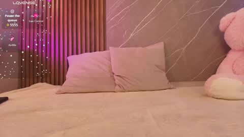 Ariana online show from 01/14/26, 12:22