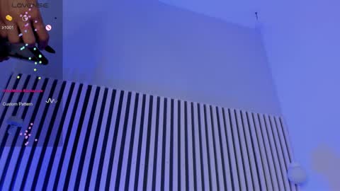 Ariana online show from 12/12/24, 07:52