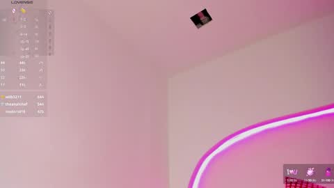 Ariana online show from 12/31/24, 06:16