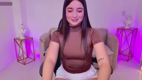 Snapshot of ariana_monroe01 chatting on 04/21/26, 03:28 Ariana online show from 04/21/26, 03:28