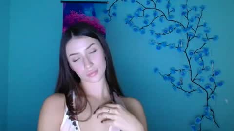 Ariana online show from 11/19/25, 12:27