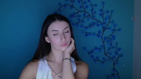 Ariana online show from 12/19/25, 07:04