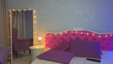 Ariana online show from 02/28/25, 02:20