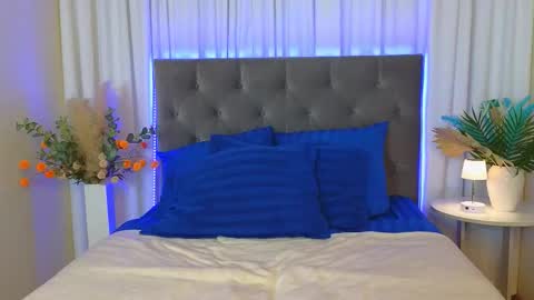 Snapshot of ariana_petite chatting on 03/08/26, 11:52 Ariana online show from 03/08/26, 11:52